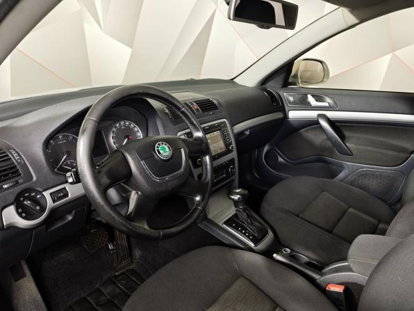 Skoda Octavia II (A5) Рестайлинг с пробегом 2013 года, цена 659 000 рублей, 212239 км, лифтбек, Автокод Объявления