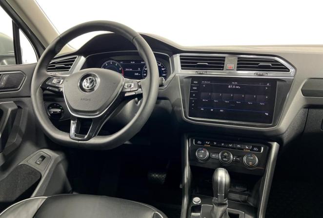Volkswagen Tiguan II с пробегом 2018 года, цена 2 780 000 рублей, 113004 км, внедорожник, Автокод Объявления