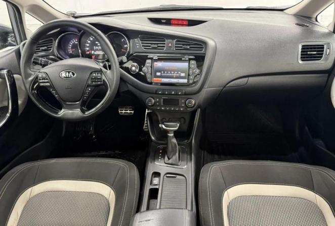 Kia Ceed II с пробегом 2012 года, цена 1 050 000 рублей, 238952 км, хэтчбек, Автокод Объявления