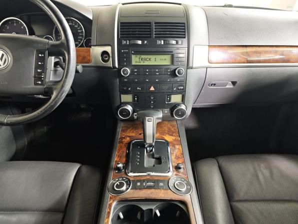 Volkswagen Touareg I Рестайлинг с пробегом 2008 года, цена 1 093 000 рублей, 282785 км, внедорожник, Автокод Объявления