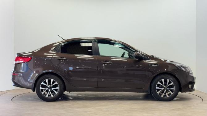 Kia Rio III Рестайлинг с пробегом 2016 года, цена 950 000 рублей, 116979 км, седан, Автокод Объявления