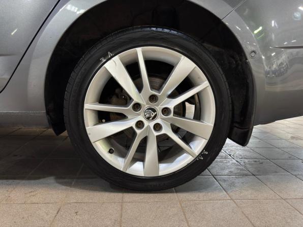 Skoda Octavia III (A7) Рестайлинг с пробегом 2018 года, цена 1 869 000 рублей, 155000 км, лифтбек, Автокод Объявления