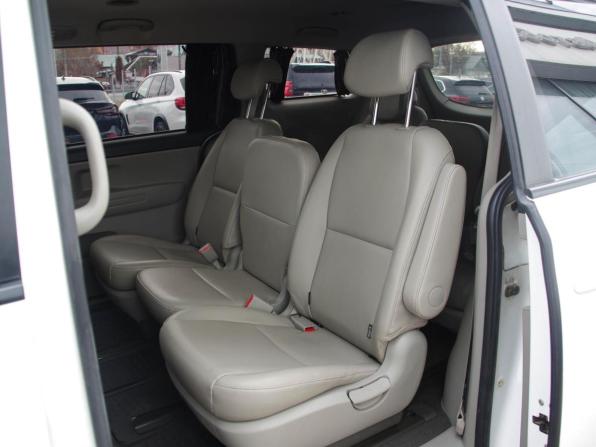 Kia Carnival III с пробегом 2017 года, цена 2 380 000 рублей, 118000 км, минивэн, Автокод Объявления