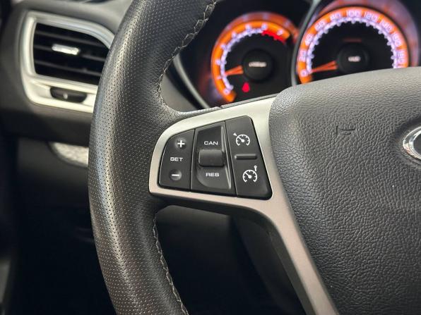 Lada (ВАЗ) Vesta I с пробегом 2021 года, цена 1 487 000 рублей, 42438 км, универсал, Автокод Объявления