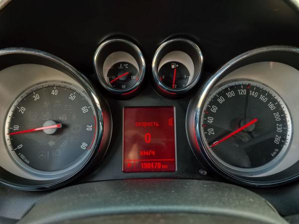 Opel Astra J Рестайлинг с пробегом 2013 года, цена 850 000 рублей, 190468 км, хэтчбек, Автокод Объявления