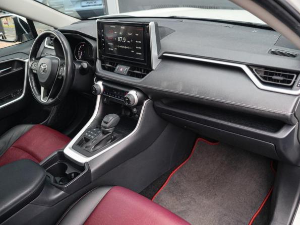Toyota RAV4 V (XA50) с пробегом 2020 года, цена 3 430 000 рублей, 68432 км, внедорожник, Автокод Объявления