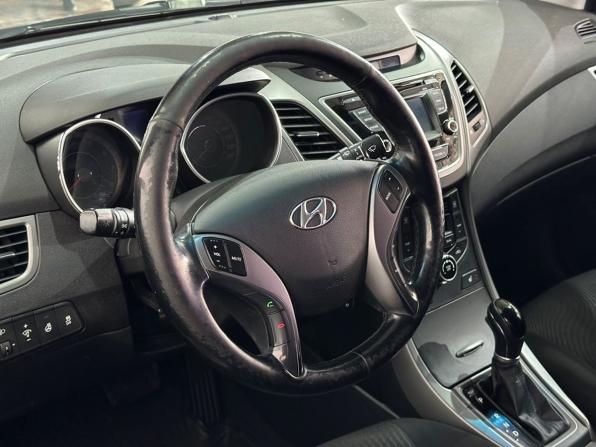 Hyundai Elantra V (MD) Рестайлинг с пробегом 2014 года, цена 1 050 000 рублей, 168981 км, седан, Автокод Объявления