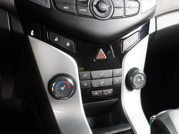 Chevrolet Cruze I Рестайлинг с пробегом 2013 года, цена 777 000 рублей, 292735 км, седан, Автокод Объявления
