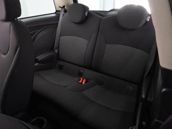 Mini Hatch II (R56) Рестайлинг с пробегом 2013 года, цена 1 272 000 рублей, 100379 км, хэтчбек, Автокод Объявления