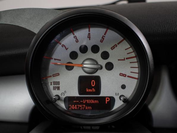 Mini Hatch II (R56) Рестайлинг с пробегом 2011 года, цена 610 000 рублей, 244753 км, хэтчбек, Автокод Объявления