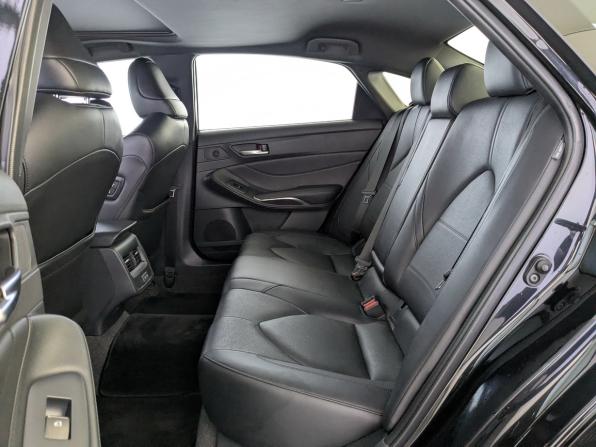 Toyota Avalon V с пробегом 2022 года, цена 3 335 000 рублей, 61953 км, седан, Автокод Объявления