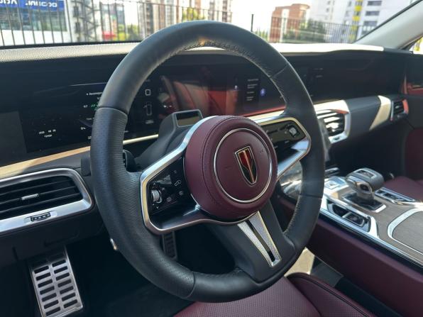 Hongqi E-HS9 с пробегом 2021 года, цена 5 000 000 рублей, 13669 км, внедорожник, Автокод Объявления