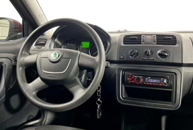Skoda Fabia II Рестайлинг с пробегом 2012 года, цена 575 000 рублей, 176540 км, хэтчбек, Автокод Объявления