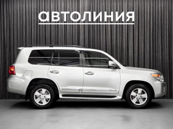 Toyota Land Cruiser 200 Series Рестайлинг 1 с пробегом 2014 года, цена 3 600 000 рублей, 292500 км, внедорожник, Автокод Объявления
