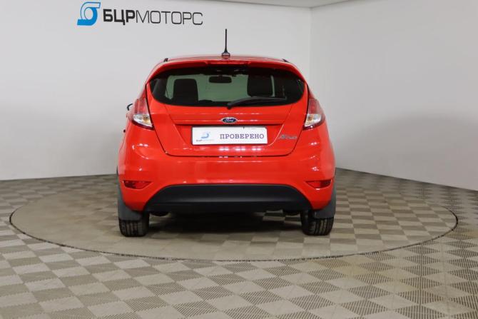 Ford Fiesta Mk6 Рестайлинг с пробегом 2016 года, цена 969 990 рублей, 76912 км, хэтчбек, Автокод Объявления