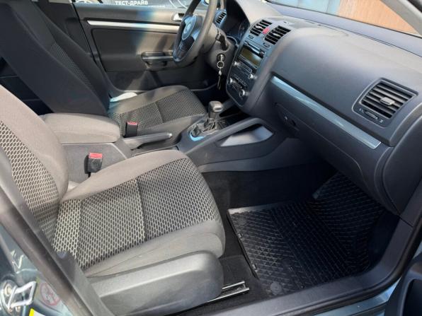 Volkswagen Jetta V с пробегом 2009 года, цена 570 000 рублей, 197843 км, седан, Автокод Объявления