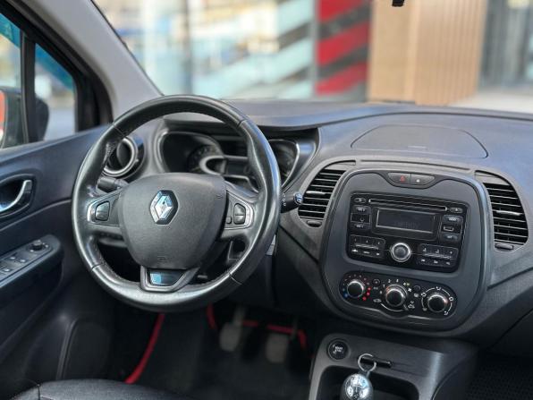 Renault Kaptur I с пробегом 2016 года, цена 909 000 рублей, 292277 км, внедорожник, Автокод Объявления