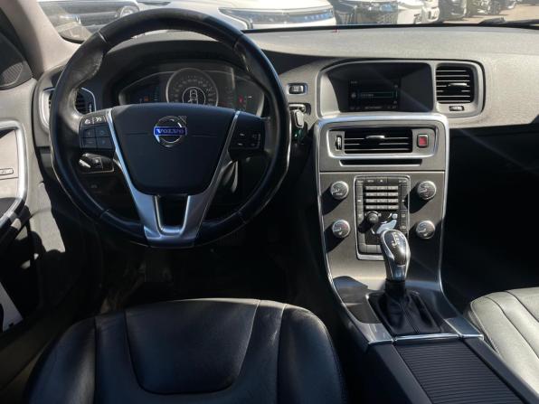 Volvo S60 II Рестайлинг с пробегом 2014 года, цена 999 000 рублей, 161600 км, седан, Автокод Объявления