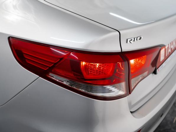 Kia Rio III Рестайлинг с пробегом 2016 года, цена 1 065 000 рублей, 174354 км, седан, Автокод Объявления