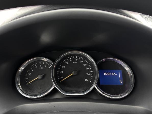 Renault Sandero II с пробегом 2015 года, цена 654 000 рублей, 165008 км, хэтчбек, Автокод Объявления