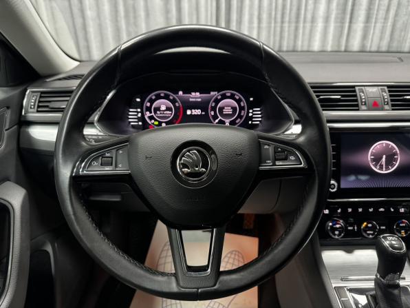 Skoda Superb III Рестайлинг с пробегом 2019 года, цена 2 700 000 рублей, 108063 км, лифтбек, Автокод Объявления