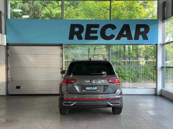 Volkswagen Tiguan II Рестайлинг с пробегом 2022 года, цена 3 460 000 рублей, 49011 км, внедорожник, Автокод Объявления