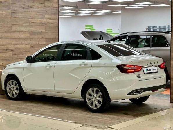 Lada (ВАЗ) Vesta I Рестайлинг (NG) с пробегом 2024 года, цена 1 450 000 рублей, 8000 км, седан, Автокод Объявления