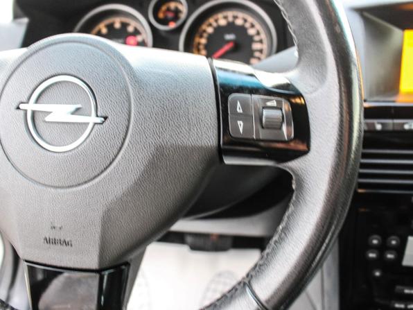 Opel Astra H Рестайлинг с пробегом 2010 года, цена 542 200 рублей, 119500 км, седан, Автокод Объявления