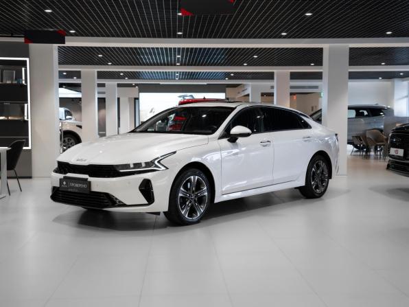 Kia K5 III с пробегом 2024 года, цена 3 430 000 рублей, 55171 км, седан, Автокод Объявления