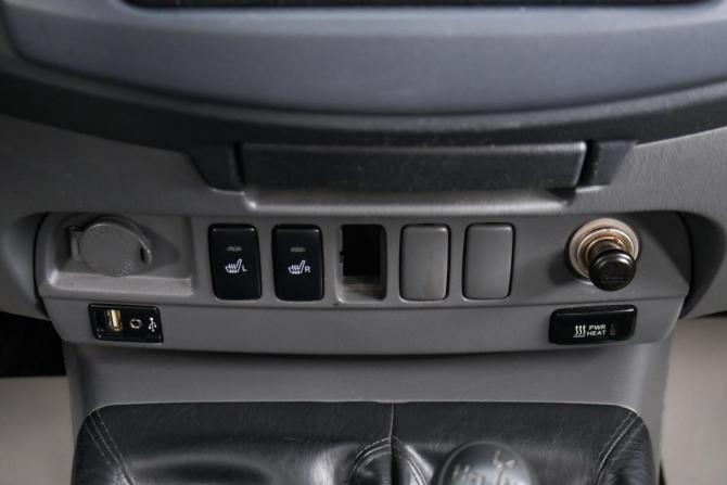 Toyota Hilux VII Рестайлинг с пробегом 2012 года, цена 1 649 000 рублей, 333265 км, offers.body_type.unknown, Автокод Объявления
