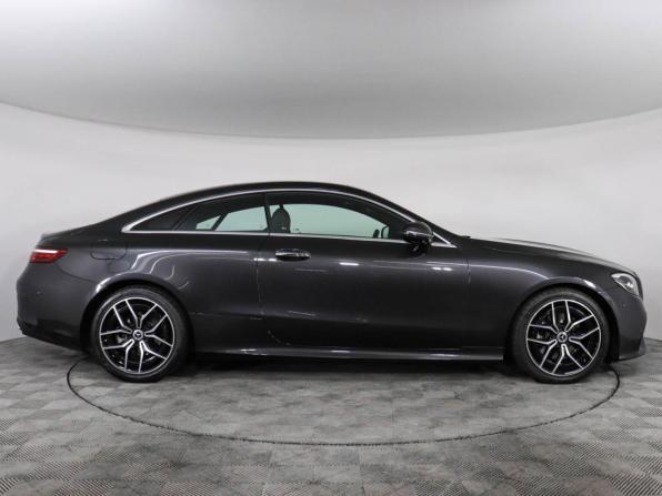 Mercedes-Benz E-Класс V (W213 S213 C238) Рестайлинг с пробегом 2021 года, цена 5 597 000 рублей, 48744 км, купе-хардтоп, Автокод Объявления