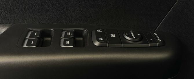 Kia Sportage IV Рестайлинг с пробегом 2019 года, цена 2 360 000 рублей, 61791 км, внедорожник, Автокод Объявления
