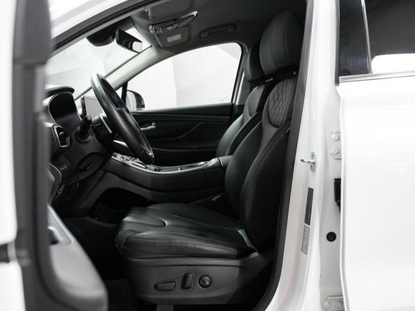 Hyundai Santa Fe IV Рестайлинг с пробегом 2022 года, цена 3 773 000 рублей, 34821 км, внедорожник, Автокод Объявления