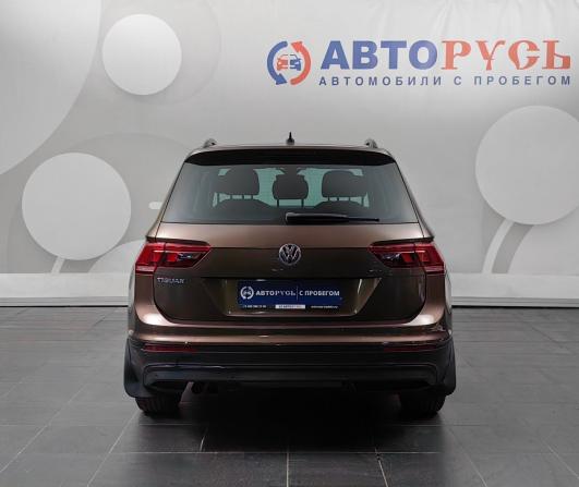 Volkswagen Tiguan II с пробегом 2019 года, цена 1 717 000 рублей, 214851 км, внедорожник, Автокод Объявления
