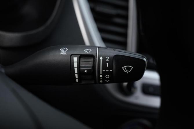 Hyundai Solaris II Рестайлинг с пробегом 2021 года, цена 1 520 000 рублей, 56055 км, седан, Автокод Объявления