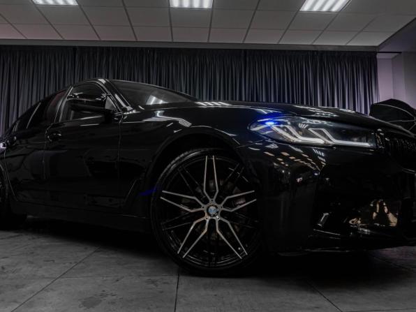 BMW 5 серии VII (G30/G31/G38) с пробегом 2019 года, цена 2 629 000 рублей, 230349 км, седан, Автокод Объявления