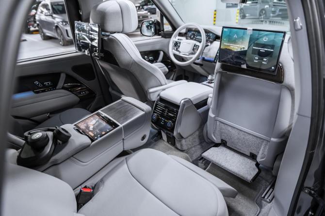 Новый Land Rover Range Rover V 2026 года, цена 35 500 000 рублей, внедорожник, Автокод Объявления