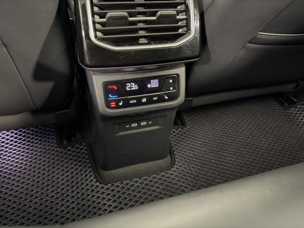 Volkswagen ID.6 с пробегом 2023 года, цена 3 850 000 рублей, 62000 км, внедорожник, Автокод Объявления