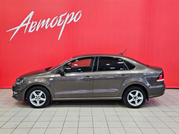 Volkswagen Polo V Рестайлинг с пробегом 2018 года, цена 1 275 000 рублей, 128000 км, седан, Автокод Объявления