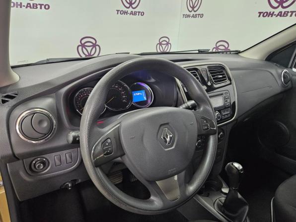 Renault Sandero II с пробегом 2015 года, цена 1 000 000 рублей, 65734 км, хэтчбек, Автокод Объявления