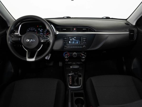 Kia Rio IV Рестайлинг с пробегом 2021 года, цена 1 749 000 рублей, 84350 км, седан, Автокод Объявления