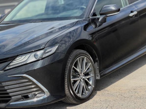 Toyota Camry VIII (XV70) Рестайлинг с пробегом 2023 года, цена 3 550 000 рублей, 34833 км, седан, Автокод Объявления