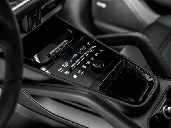 Новый Porsche Cayenne III Рестайлинг 2024 года, цена 27 304 400 рублей, внедорожник, Автокод Объявления