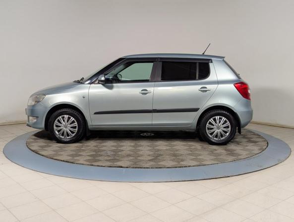 Skoda Fabia II Рестайлинг с пробегом 2013 года, цена 679 900 рублей, 203000 км, хэтчбек, Автокод Объявления
