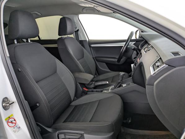 Skoda Octavia III (A7) Рестайлинг с пробегом 2020 года, цена 1 695 000 рублей, 130091 км, лифтбек, Автокод Объявления