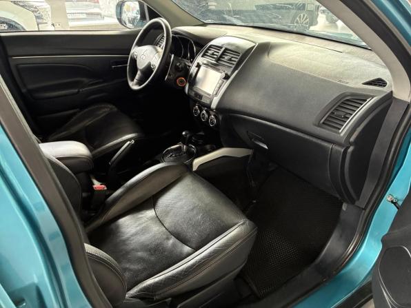 Mitsubishi ASX I с пробегом 2011 года, цена 835 000 рублей, 240000 км, внедорожник, Автокод Объявления