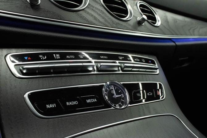 Mercedes-Benz E-Класс V (W213 S213 C238) с пробегом 2018 года, цена 2 879 000 рублей, 199647 км, универсал, Автокод Объявления