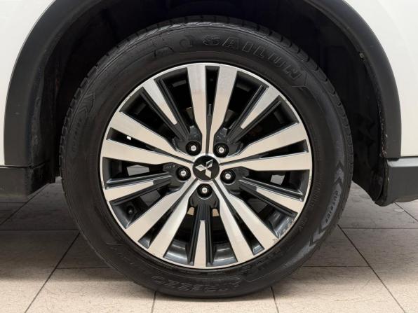 Mitsubishi Outlander III Рестайлинг 3 с пробегом 2019 года, цена 2 065 000 рублей, 93198 км, внедорожник, Автокод Объявления