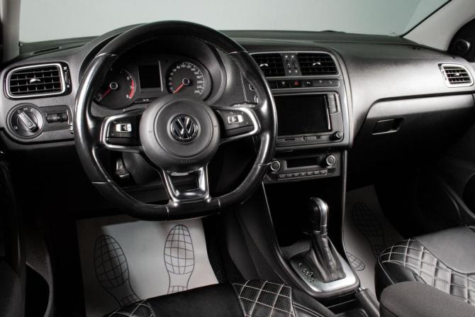 Volkswagen Polo V Рестайлинг с пробегом 2019 года, цена 1 259 000 рублей, 119365 км, седан, Автокод Объявления