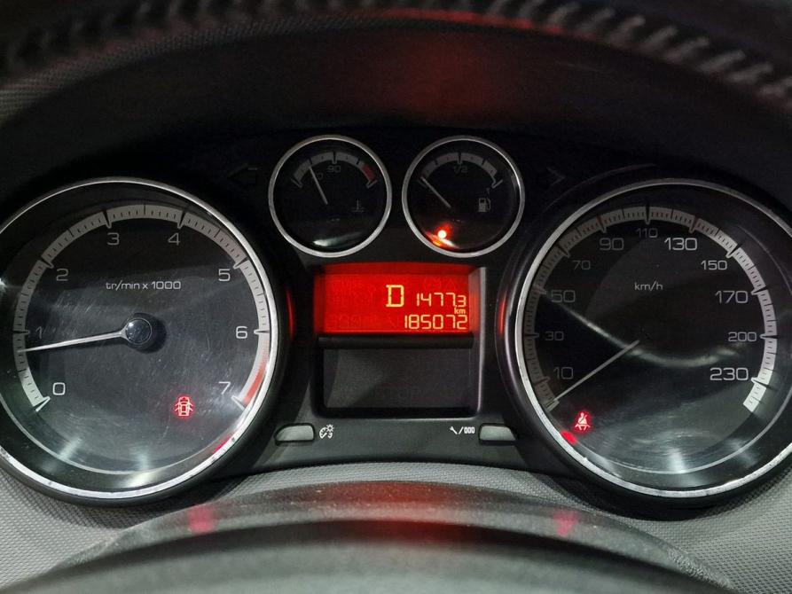 Peugeot 408 I Ставрополь  - изображение 12